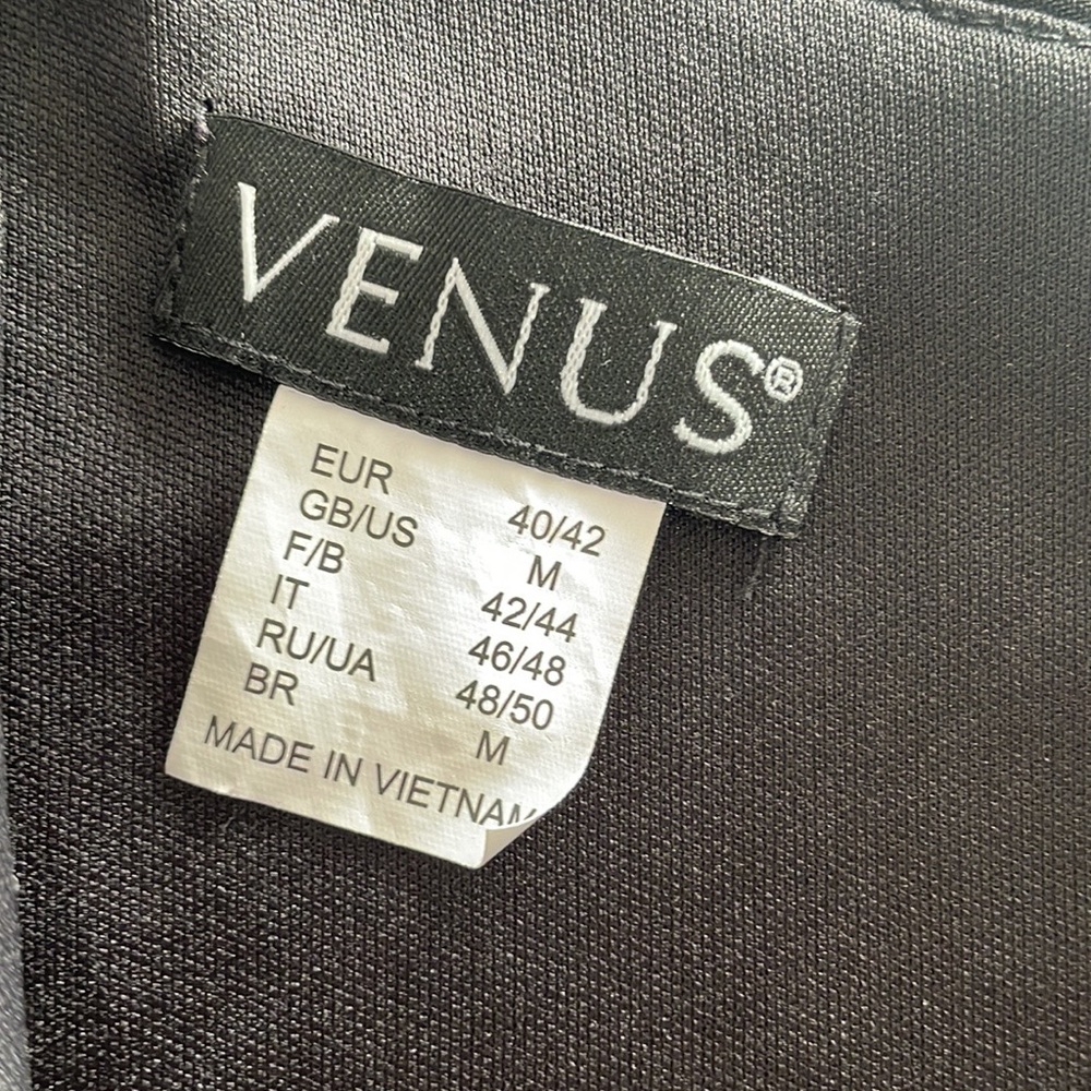 Venus Chain Link Short Romper - Picture 6 of 7